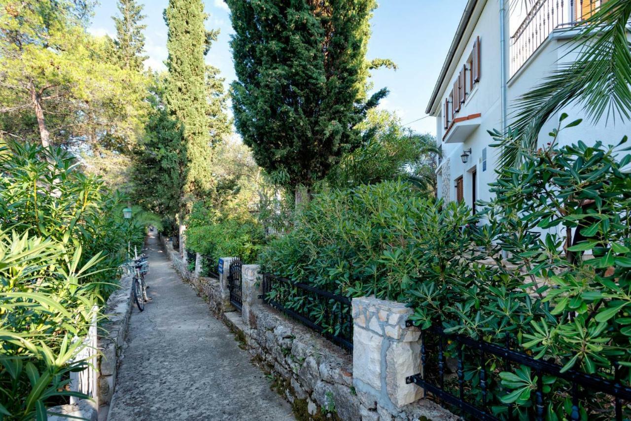 Apartmani Zlataric 斯塔里格勒 外观 照片