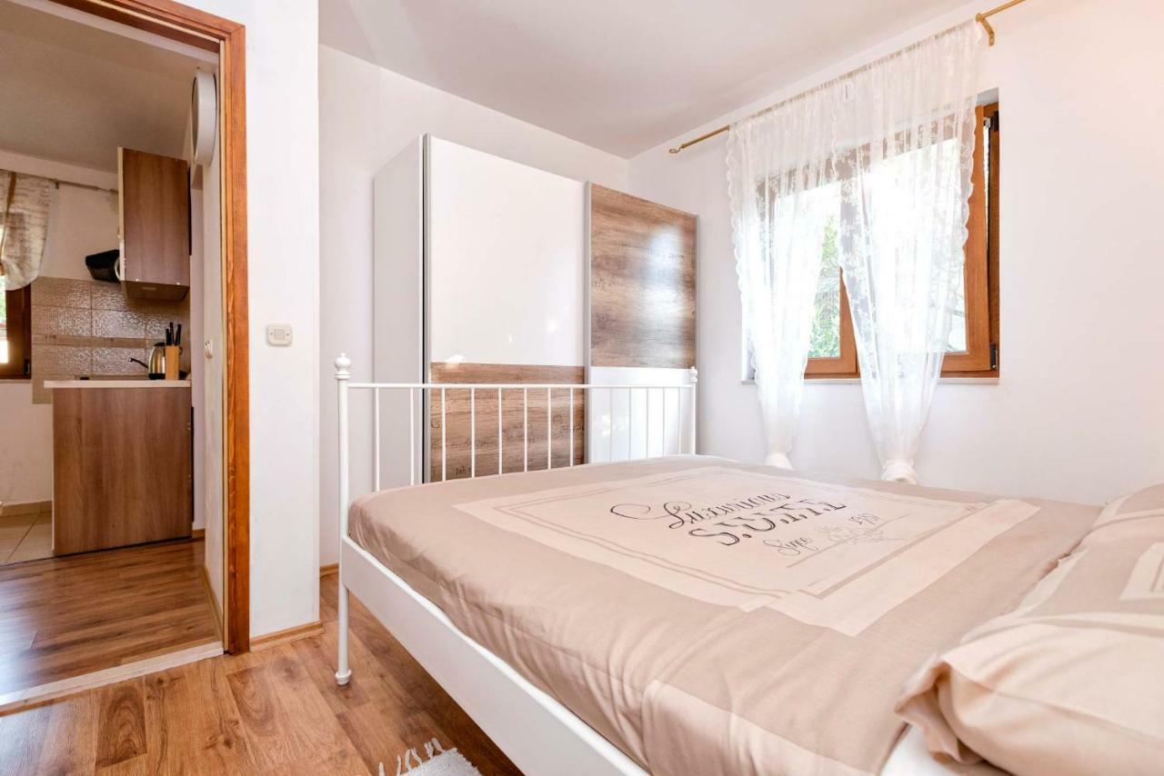 Apartmani Zlataric 斯塔里格勒 外观 照片