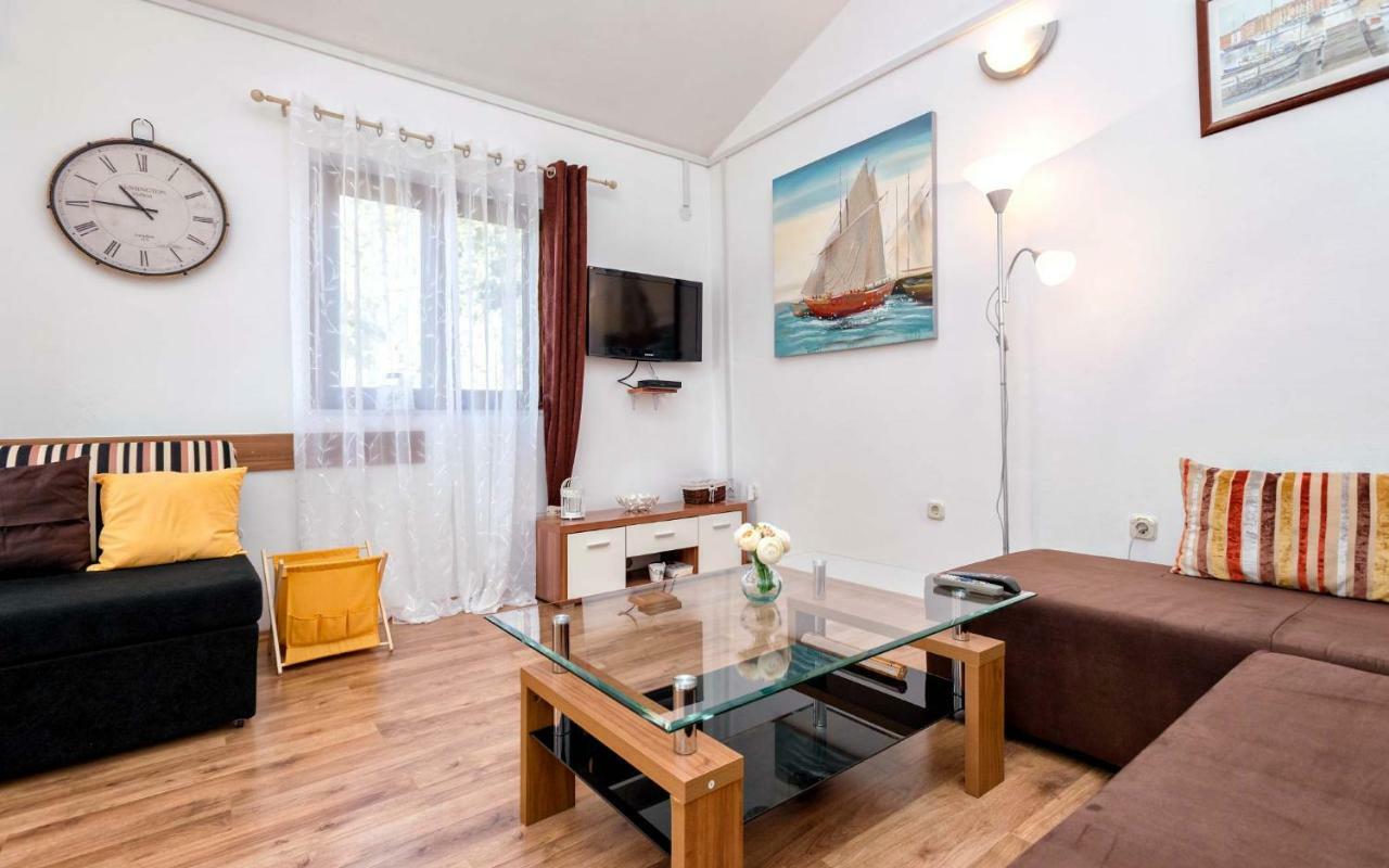 Apartmani Zlataric 斯塔里格勒 外观 照片