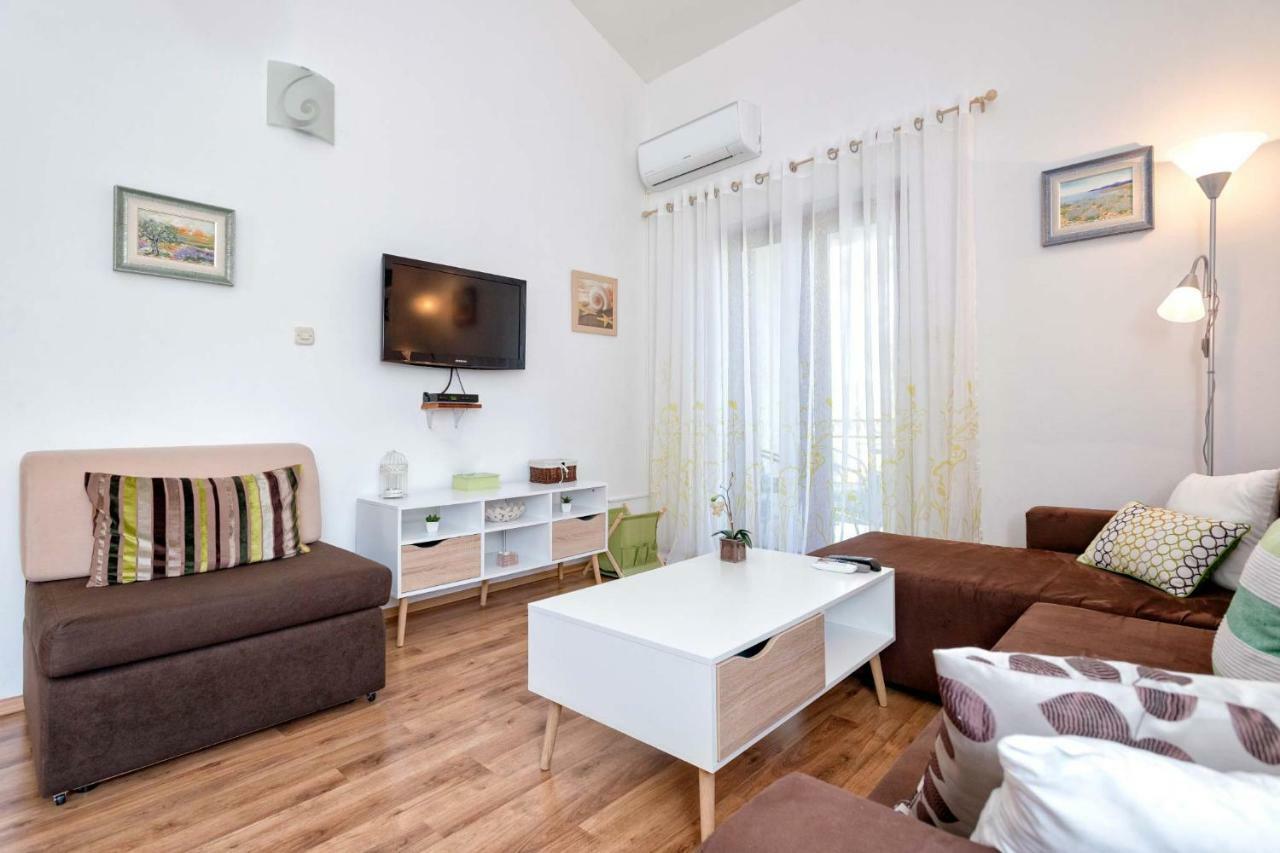 Apartmani Zlataric 斯塔里格勒 外观 照片